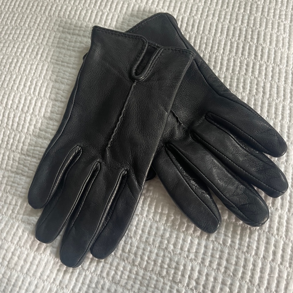 Lambskin gloves